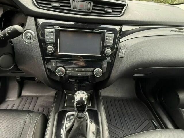 Черный Ниссан Rogue, объемом двигателя 2 л и пробегом 99 тыс. км за 10100 $, фото 15 на Automoto.ua