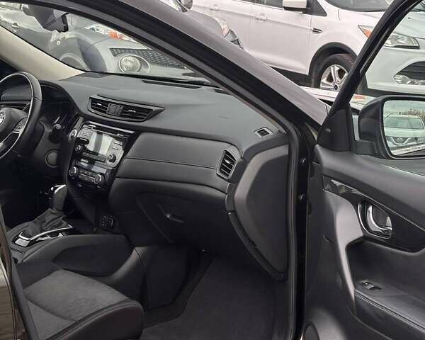 Ниссан Rogue 2017 в Львове на Automoto.ua Черный Ниссан Rogue, объемом двигателя 2.49 л и пробегом 249 тыс. км за 12900 $, фото 23 на Automoto.ua