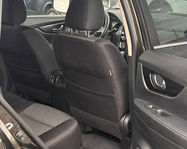 Ниссан Rogue 2017 в Львове на Automoto.ua Черный Ниссан Rogue, объемом двигателя 2.49 л и пробегом 249 тыс. км за 12900 $, фото 22 на Automoto.ua