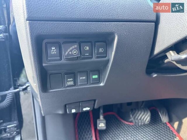 Черный Ниссан Rogue, объемом двигателя 2.49 л и пробегом 129 тыс. км за 15700 $, фото 14 на Automoto.ua