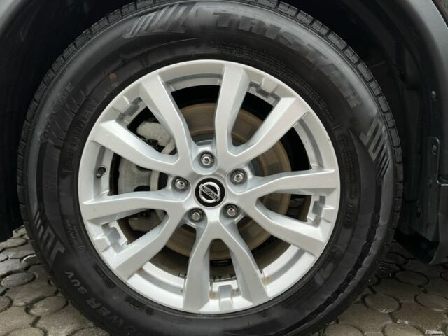 Черный Ниссан Rogue, объемом двигателя 2 л и пробегом 65 тыс. км за 16800 $, фото 8 на Automoto.ua