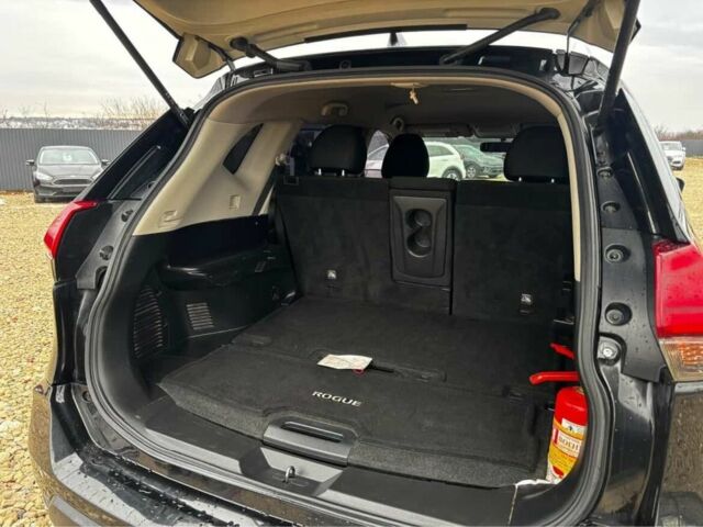 Чорний Ніссан Rogue, об'ємом двигуна 0 л та пробігом 177 тис. км за 11600 $, фото 5 на Automoto.ua