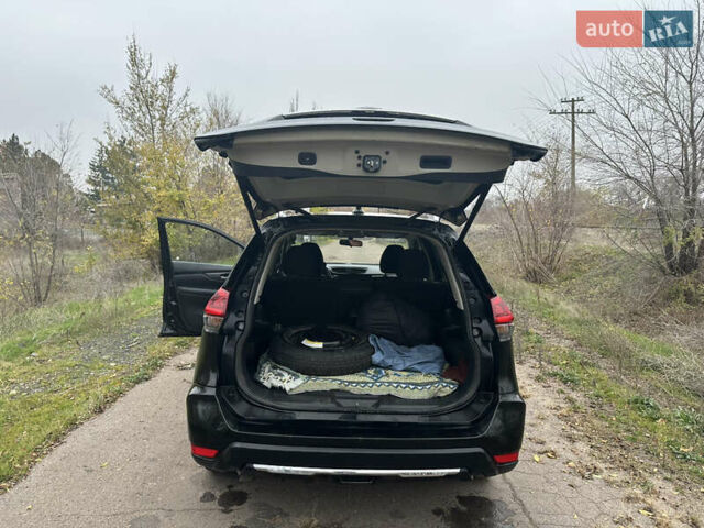 Черный Ниссан Rogue, объемом двигателя 2.49 л и пробегом 148 тыс. км за 14000 $, фото 10 на Automoto.ua