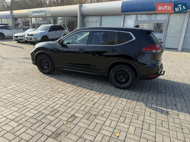 Черный Ниссан Rogue, объемом двигателя 2.49 л и пробегом 91 тыс. км за 13500 $, фото 10 на Automoto.ua