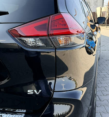 Черный Ниссан Rogue, объемом двигателя 2.5 л и пробегом 227 тыс. км за 12700 $, фото 9 на Automoto.ua