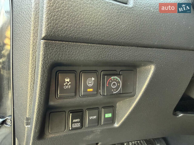 Черный Ниссан Rogue, объемом двигателя 2.49 л и пробегом 91 тыс. км за 13500 $, фото 19 на Automoto.ua