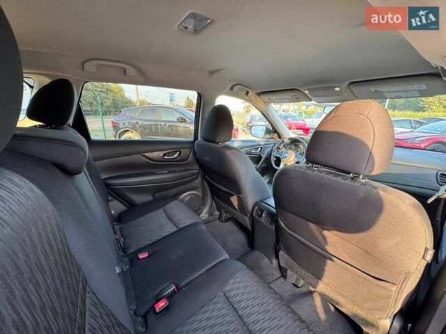 Черный Ниссан Rogue, объемом двигателя 2.5 л и пробегом 161 тыс. км за 9900 $, фото 13 на Automoto.ua