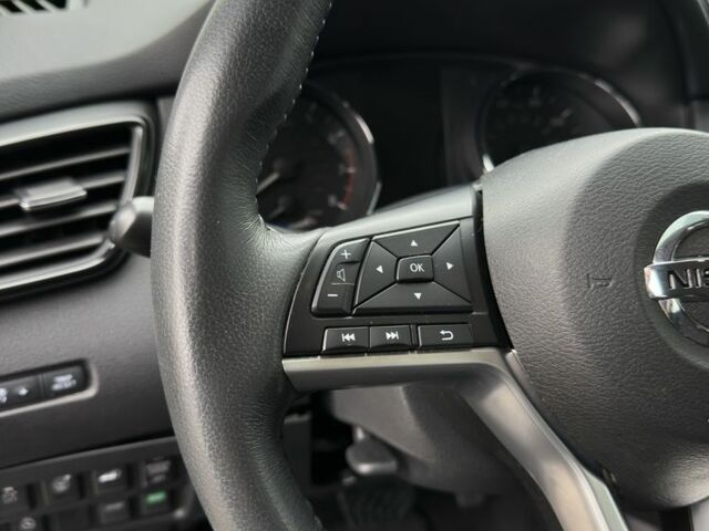 Черный Ниссан Rogue, объемом двигателя 2 л и пробегом 65 тыс. км за 16800 $, фото 16 на Automoto.ua