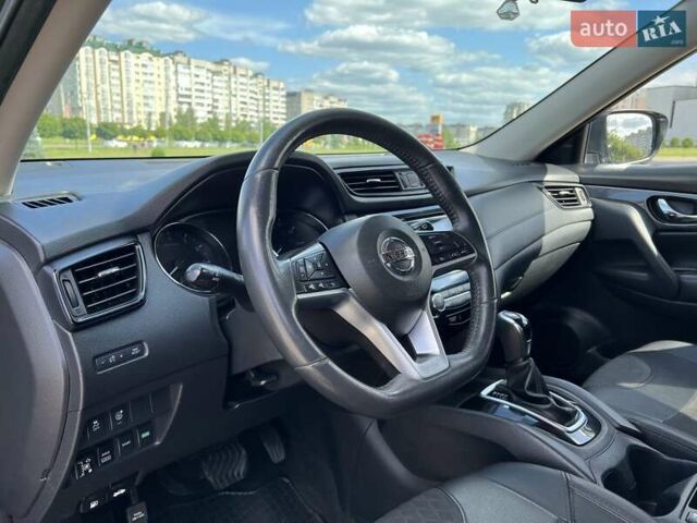 Черный Ниссан Rogue, объемом двигателя 2.49 л и пробегом 151 тыс. км за 12500 $, фото 25 на Automoto.ua
