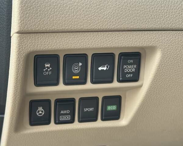 Черный Ниссан Rogue, объемом двигателя 2.49 л и пробегом 117 тыс. км за 15300 $, фото 11 на Automoto.ua