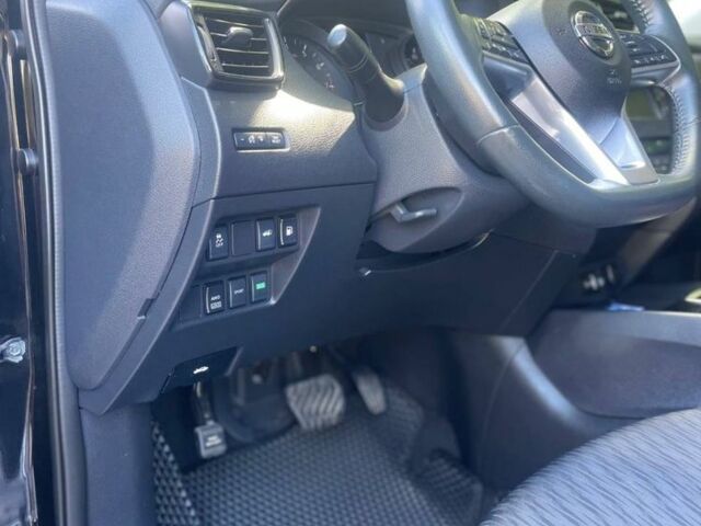 Черный Ниссан Rogue, объемом двигателя 2.5 л и пробегом 118 тыс. км за 15500 $, фото 4 на Automoto.ua