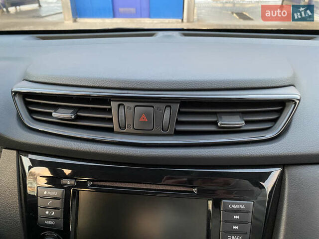 Чорний Ніссан Rogue, об'ємом двигуна 2.5 л та пробігом 63 тис. км за 15000 $, фото 133 на Automoto.ua