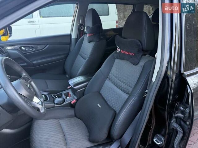 Черный Ниссан Rogue, объемом двигателя 2.49 л и пробегом 129 тыс. км за 15700 $, фото 12 на Automoto.ua