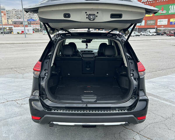 Ніссан Rogue 2017 у Харкові на Automoto.ua Чорний Ніссан Rogue, об'ємом двигуна 2.5 л та пробігом 140 тис. км за 16500 $, фото 22 на Automoto.ua