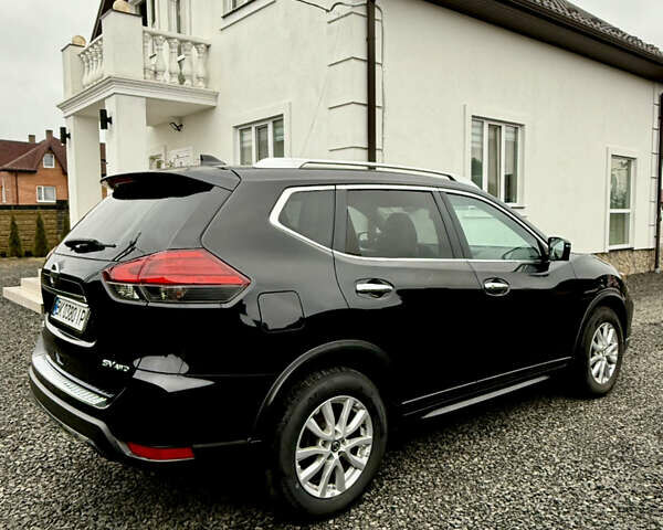 Черный Ниссан Rogue, объемом двигателя 2.5 л и пробегом 147 тыс. км за 15100 $, фото 3 на Automoto.ua