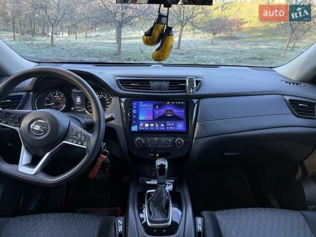 Черный Ниссан Rogue, объемом двигателя 2.49 л и пробегом 129 тыс. км за 15700 $, фото 10 на Automoto.ua