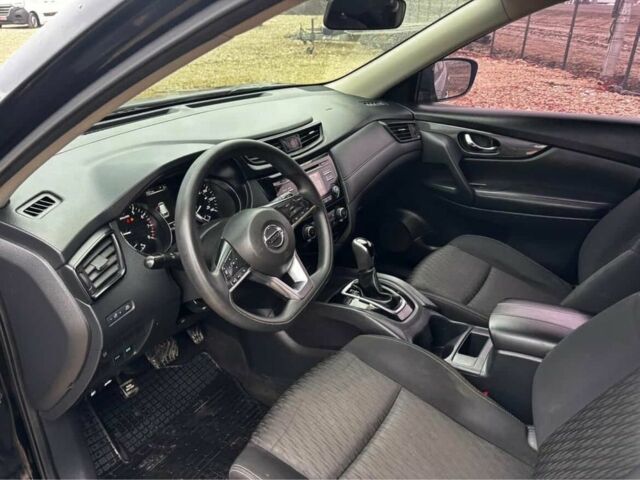 Чорний Ніссан Rogue, об'ємом двигуна 0 л та пробігом 177 тис. км за 11600 $, фото 7 на Automoto.ua