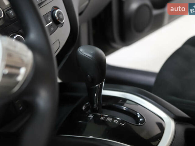 Черный Ниссан Rogue, объемом двигателя 2.5 л и пробегом 141 тыс. км за 11900 $, фото 46 на Automoto.ua