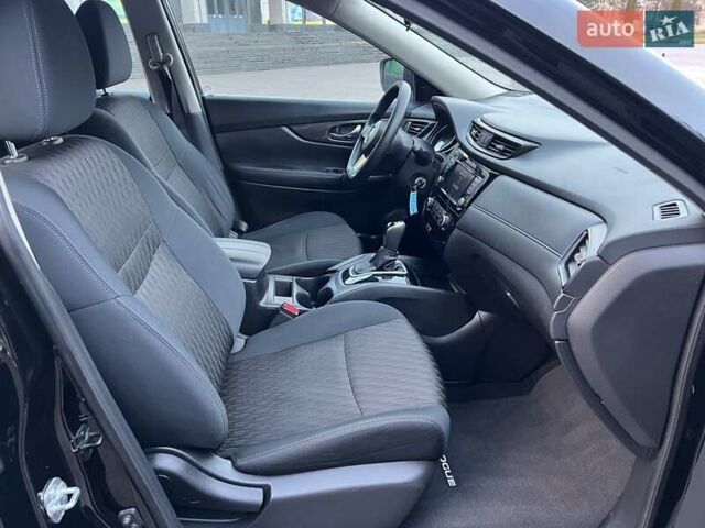 Черный Ниссан Rogue, объемом двигателя 2.5 л и пробегом 220 тыс. км за 11990 $, фото 12 на Automoto.ua