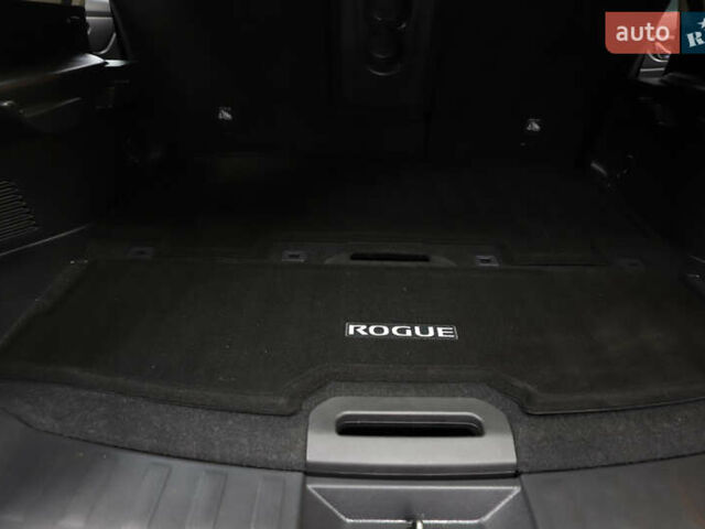 Черный Ниссан Rogue, объемом двигателя 2.5 л и пробегом 141 тыс. км за 11900 $, фото 51 на Automoto.ua