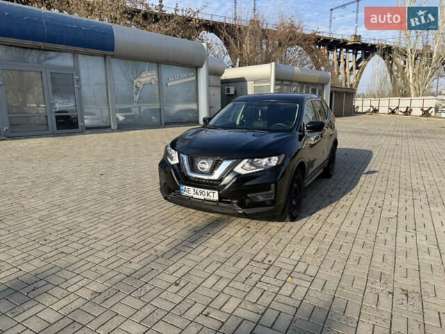 Черный Ниссан Rogue, объемом двигателя 2.49 л и пробегом 91 тыс. км за 13500 $, фото 3 на Automoto.ua