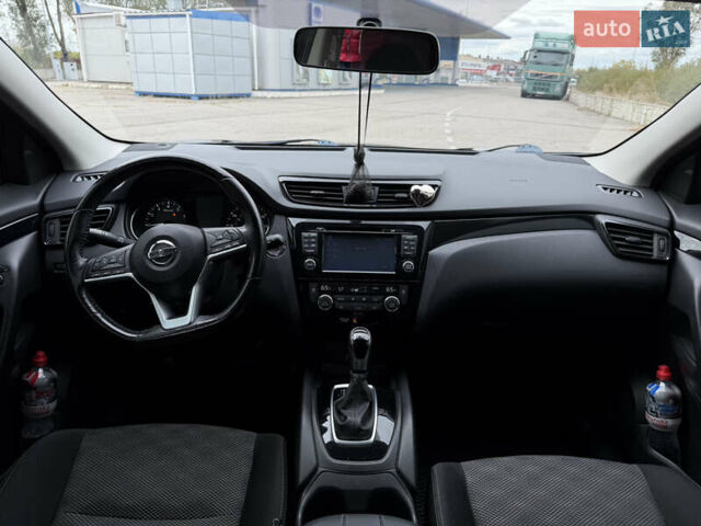 Чорний Ніссан Rogue, об'ємом двигуна 2 л та пробігом 60 тис. км за 16200 $, фото 11 на Automoto.ua