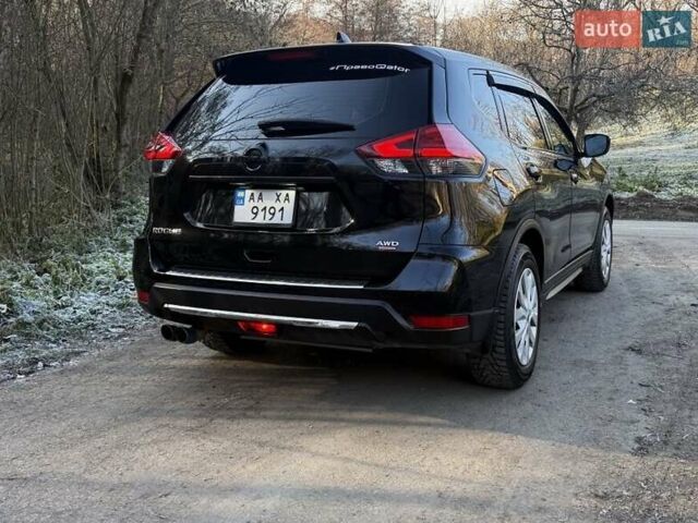 Черный Ниссан Rogue, объемом двигателя 2.49 л и пробегом 129 тыс. км за 15700 $, фото 4 на Automoto.ua