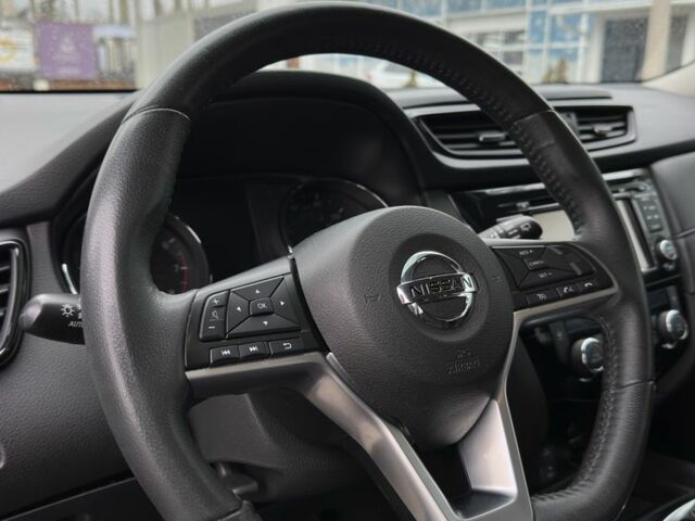 Черный Ниссан Rogue, объемом двигателя 2 л и пробегом 65 тыс. км за 16800 $, фото 17 на Automoto.ua