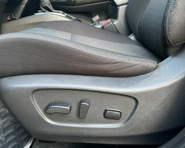 Чорний Ніссан Rogue, об'ємом двигуна 2.49 л та пробігом 88 тис. км за 17700 $, фото 13 на Automoto.ua