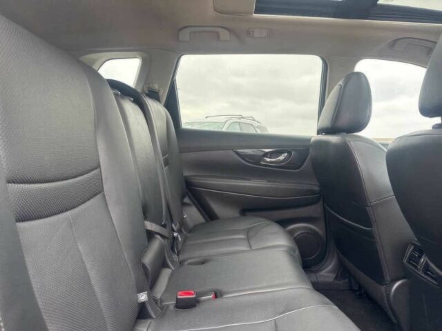 Черный Ниссан Rogue, объемом двигателя 2.5 л и пробегом 37 тыс. км за 7000 $, фото 10 на Automoto.ua