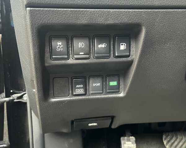 Черный Ниссан Rogue, объемом двигателя 2.49 л и пробегом 81 тыс. км за 14500 $, фото 38 на Automoto.ua