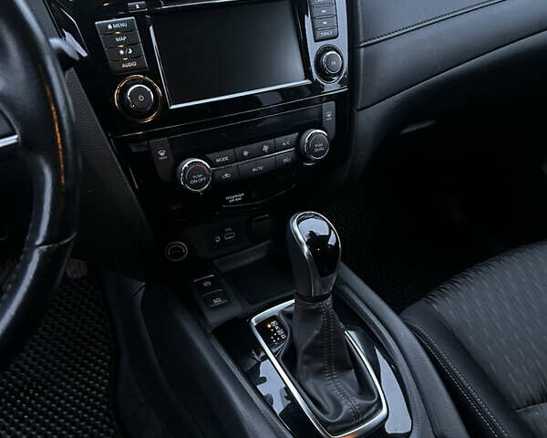 Чорний Ніссан Rogue, об'ємом двигуна 2.49 л та пробігом 113 тис. км за 17500 $, фото 17 на Automoto.ua