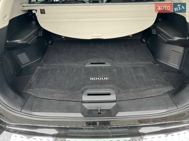 Черный Ниссан Rogue, объемом двигателя 2.49 л и пробегом 61 тыс. км за 14800 $, фото 16 на Automoto.ua