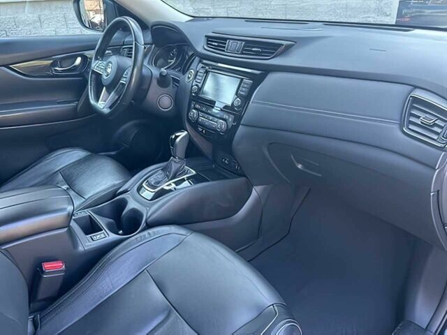 Черный Ниссан Rogue, объемом двигателя 2.5 л и пробегом 43 тыс. км за 11200 $, фото 10 на Automoto.ua