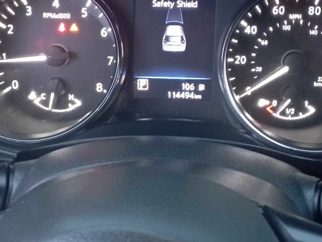 Черный Ниссан Rogue, объемом двигателя 2.5 л и пробегом 113 тыс. км за 16000 $, фото 6 на Automoto.ua