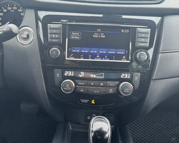 Чорний Ніссан Rogue, об'ємом двигуна 2.49 л та пробігом 198 тис. км за 16000 $, фото 13 на Automoto.ua