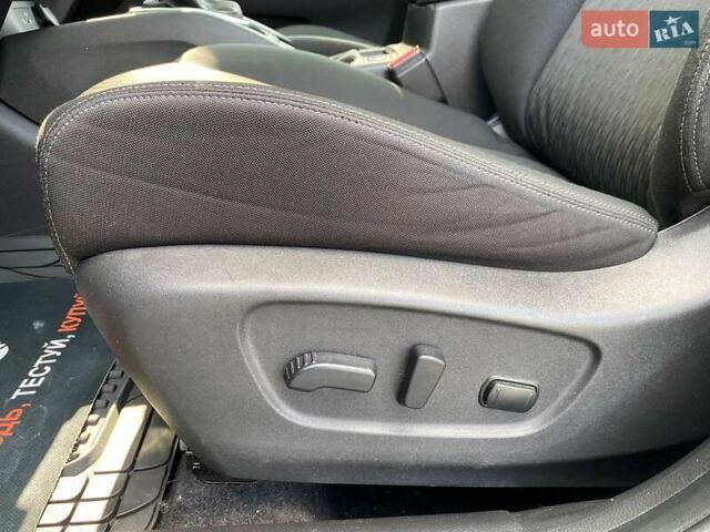 Черный Ниссан Rogue, объемом двигателя 2.49 л и пробегом 46 тыс. км за 18700 $, фото 16 на Automoto.ua