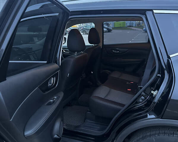 Чорний Ніссан Rogue, об'ємом двигуна 2.49 л та пробігом 113 тис. км за 17500 $, фото 39 на Automoto.ua