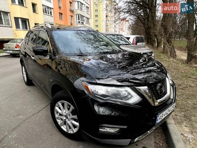 Черный Ниссан Rogue, объемом двигателя 2.5 л и пробегом 101 тыс. км за 17200 $, фото 4 на Automoto.ua