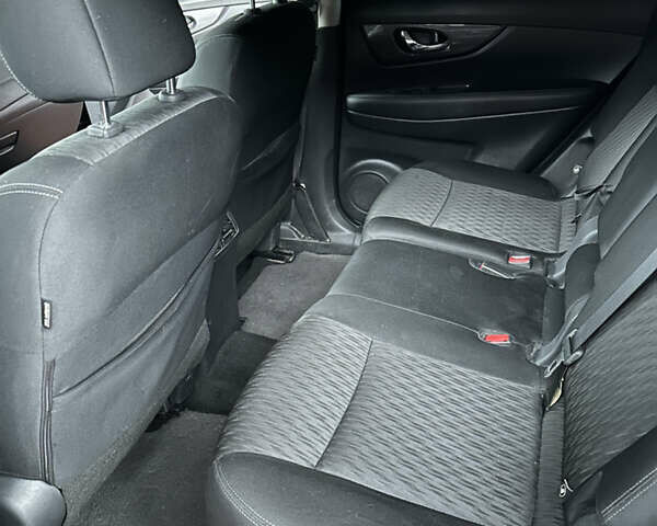 Чорний Ніссан Rogue, об'ємом двигуна 2.5 л та пробігом 190 тис. км за 14500 $, фото 13 на Automoto.ua