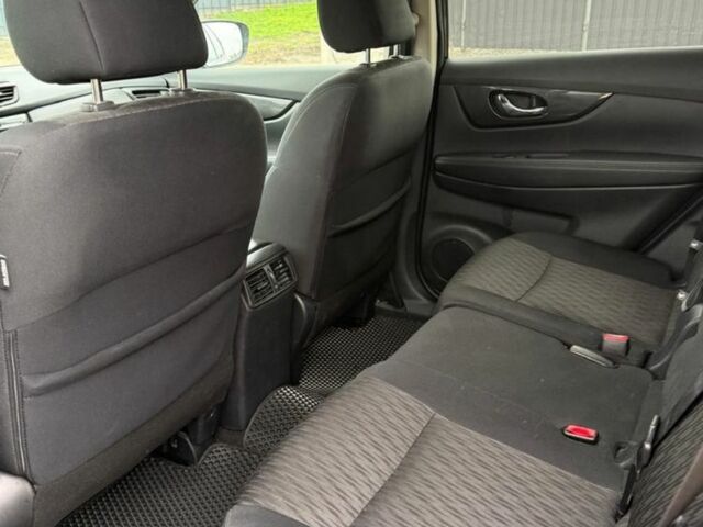 Чорний Ніссан Rogue, об'ємом двигуна 2.5 л та пробігом 178 тис. км за 13500 $, фото 10 на Automoto.ua