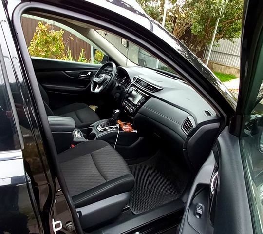 Чорний Ніссан Rogue, об'ємом двигуна 2.5 л та пробігом 83 тис. км за 17000 $, фото 4 на Automoto.ua