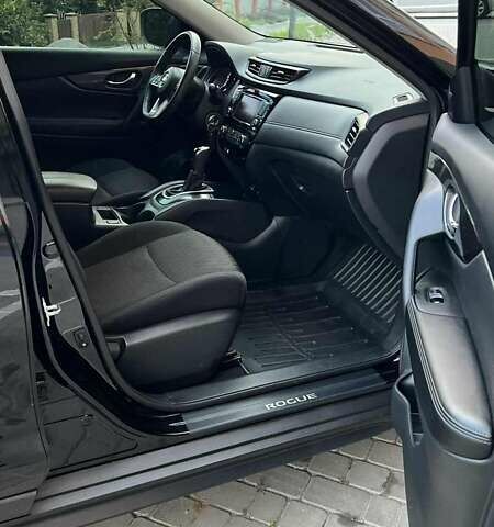 Черный Ниссан Rogue, объемом двигателя 2.49 л и пробегом 154 тыс. км за 15900 $, фото 8 на Automoto.ua