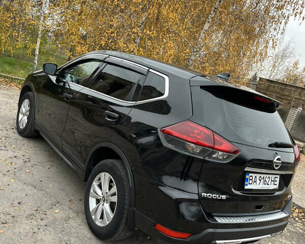 Черный Ниссан Rogue, объемом двигателя 2.49 л и пробегом 166 тыс. км за 15500 $, фото 4 на Automoto.ua