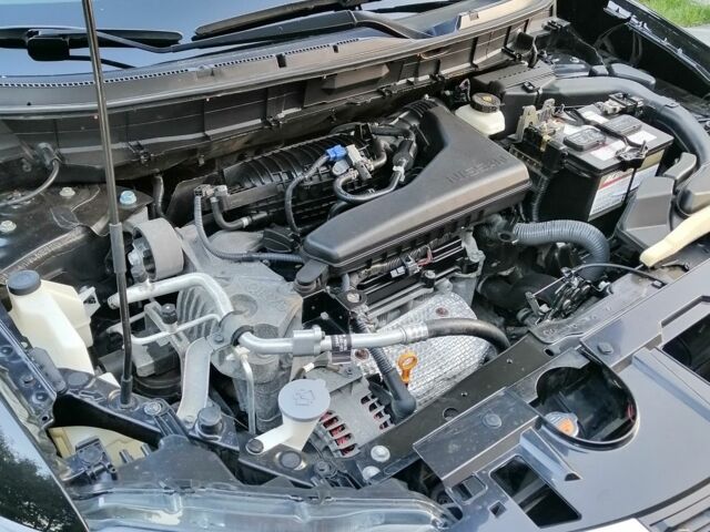 Черный Ниссан Rogue, объемом двигателя 2.5 л и пробегом 110 тыс. км за 14200 $, фото 10 на Automoto.ua