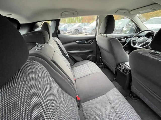 Чорний Ніссан Rogue, об'ємом двигуна 2 л та пробігом 12 тис. км за 16500 $, фото 21 на Automoto.ua