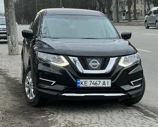 Черный Ниссан Rogue, объемом двигателя 2.49 л и пробегом 115 тыс. км за 14300 $, фото 2 на Automoto.ua