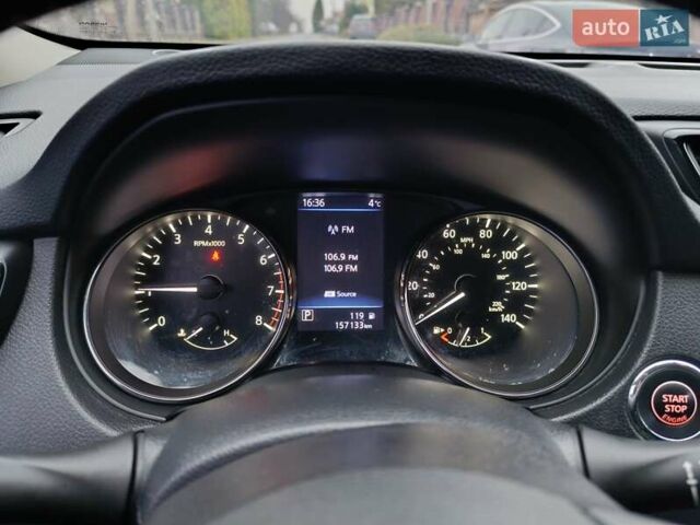 Черный Ниссан Rogue, объемом двигателя 2.49 л и пробегом 157 тыс. км за 13500 $, фото 13 на Automoto.ua