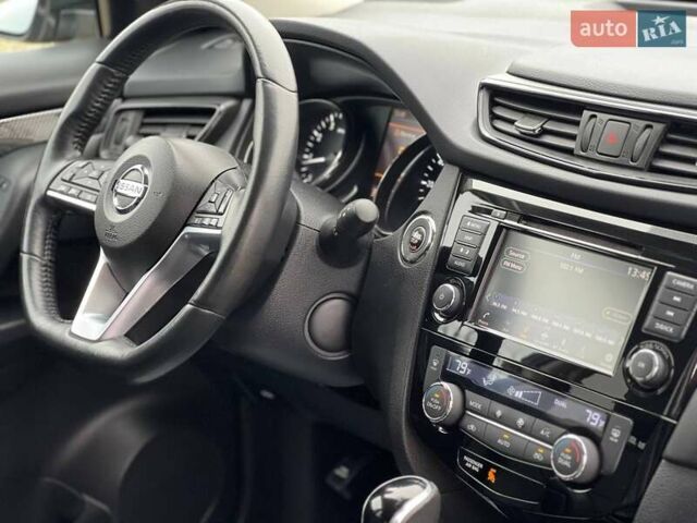 Черный Ниссан Rogue, объемом двигателя 2.5 л и пробегом 177 тыс. км за 14800 $, фото 30 на Automoto.ua