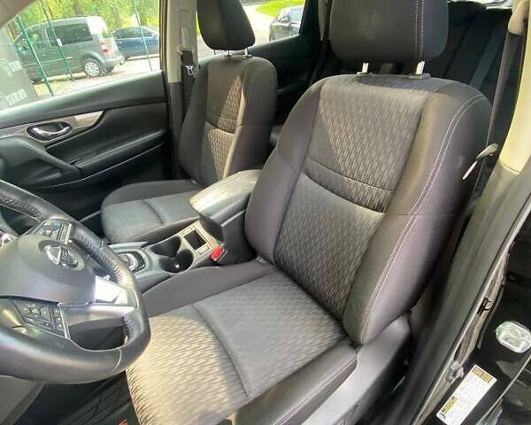 Черный Ниссан Rogue, объемом двигателя 2.49 л и пробегом 46 тыс. км за 18700 $, фото 15 на Automoto.ua